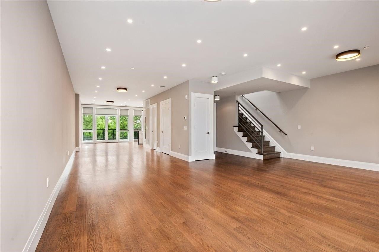 16 Bright St #2 - Photo 4 of 28