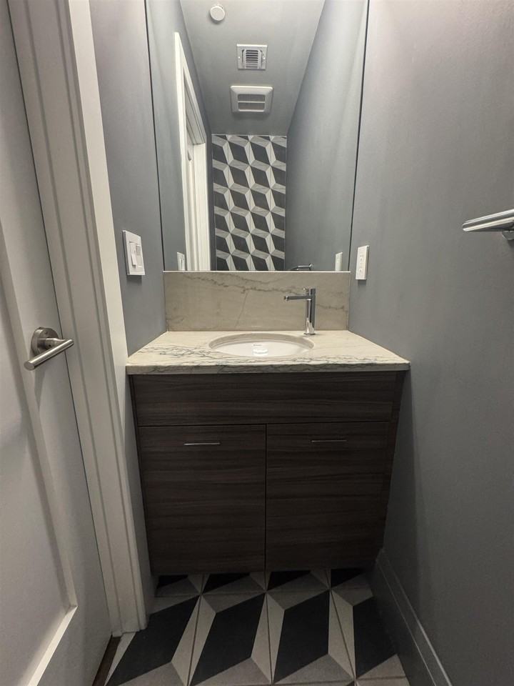 16 Bright St #2 - Photo 6 of 28