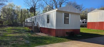 featured image of 8364 Cedar St #7