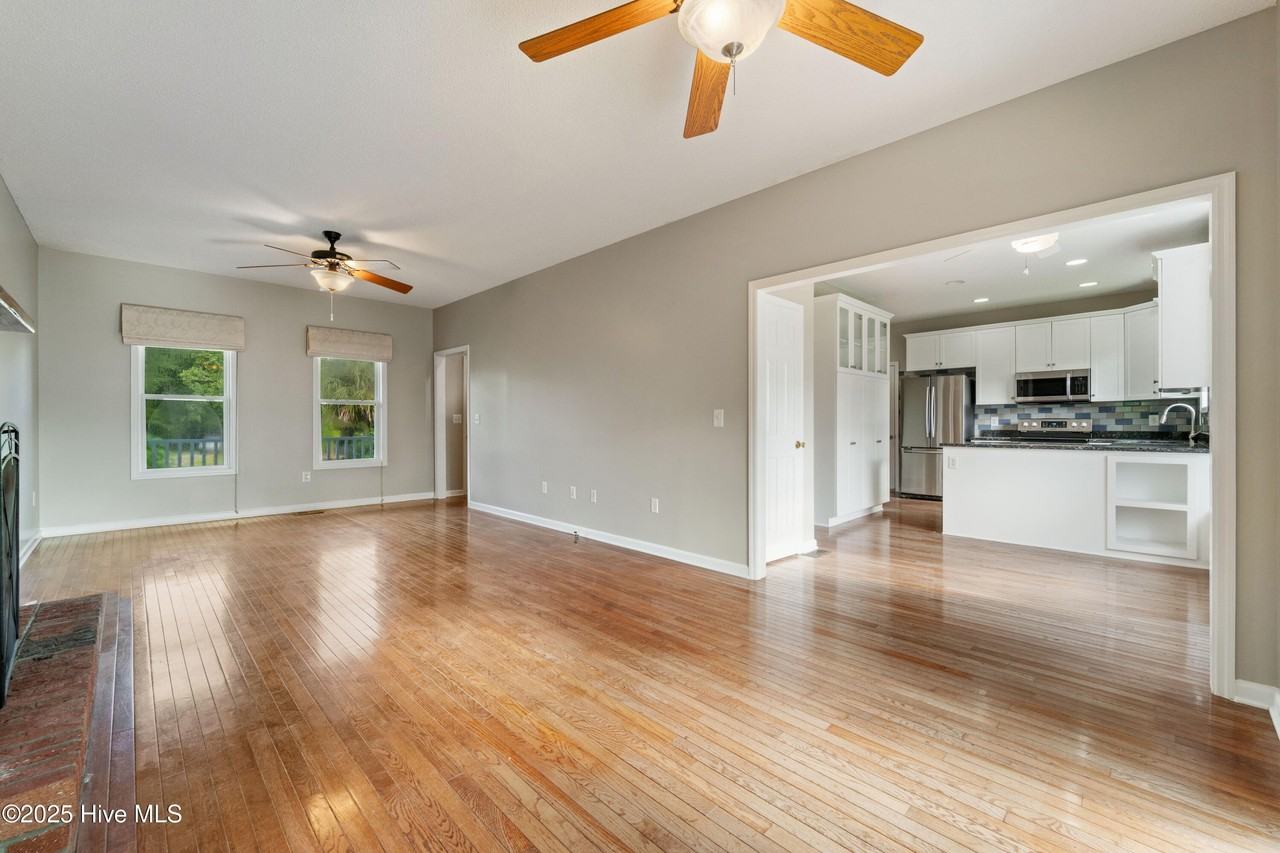 119 Velma Ln - Photo 4 of 36