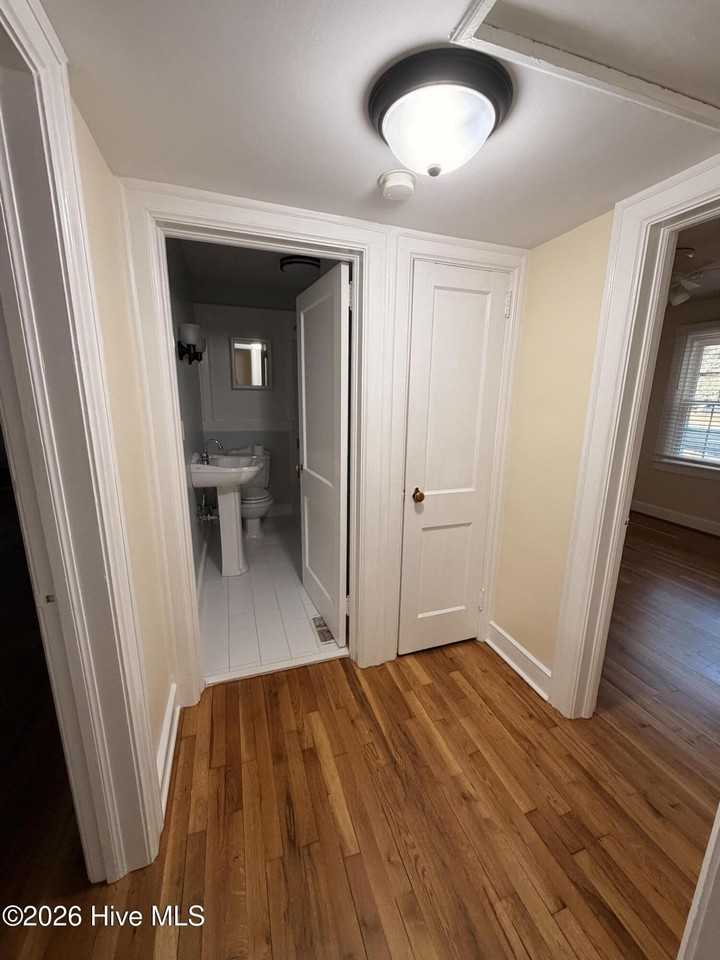 680 N Bennett St - Photo 6 of 14