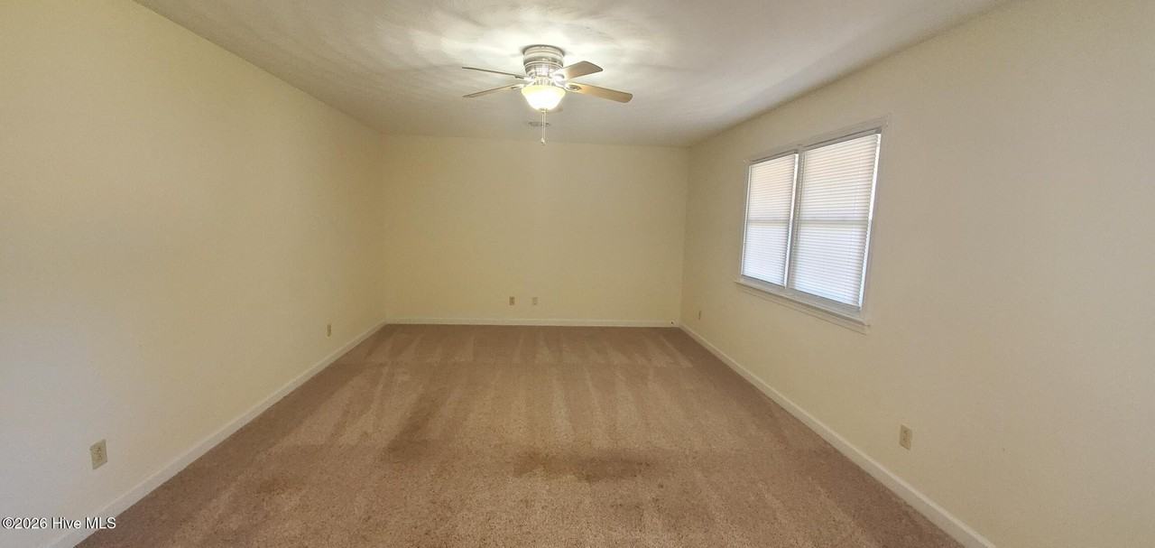 501 Alton St - Photo 4 of 17