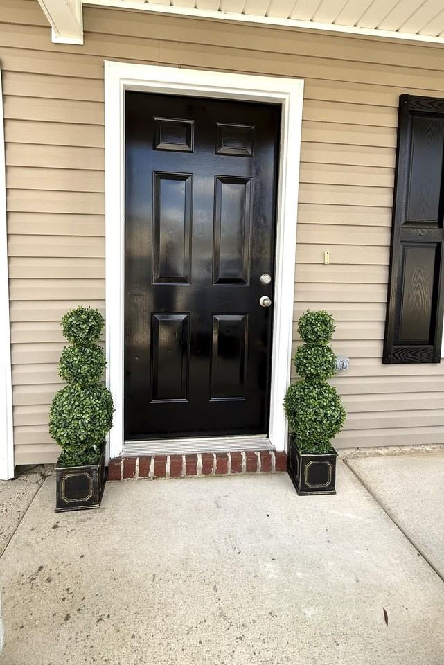 2207 Jasmine Way - Photo 4 of 32