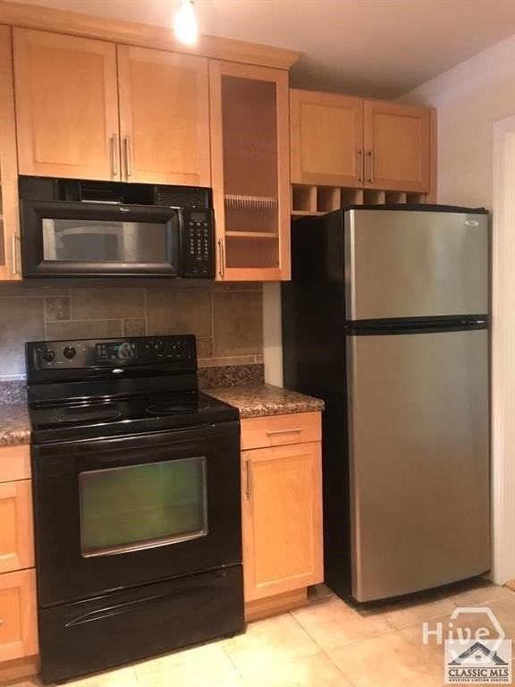 1055 Baxter St #408 - Photo 3 of 15