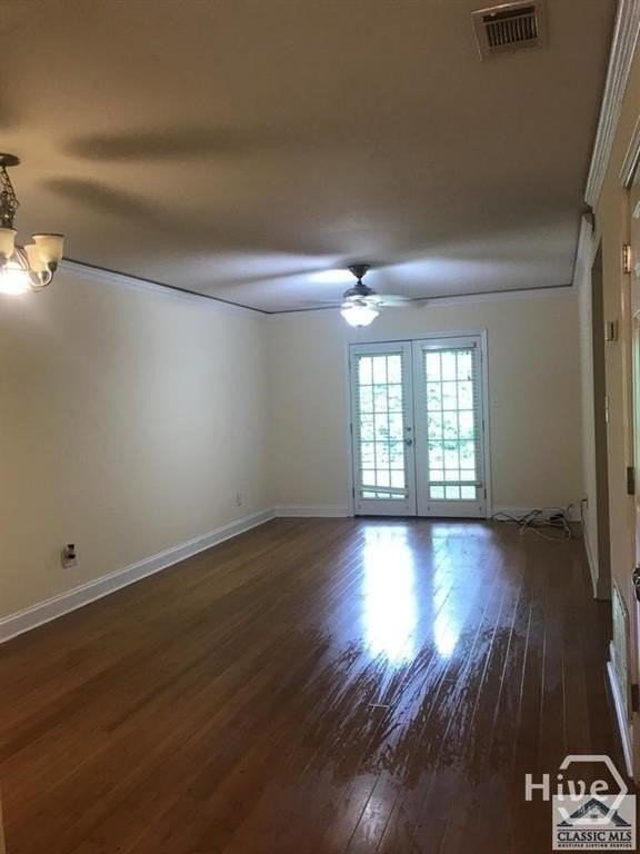 1055 Baxter St #408 - Photo 6 of 15
