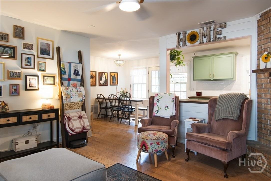 2329 E 42nd St - Photo 4 of 20