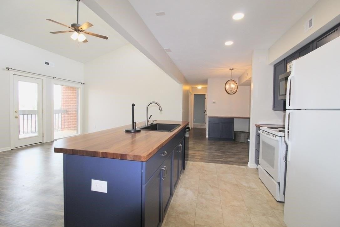 1018 Blue Ridge Dr #11 - Photo 3 of 23