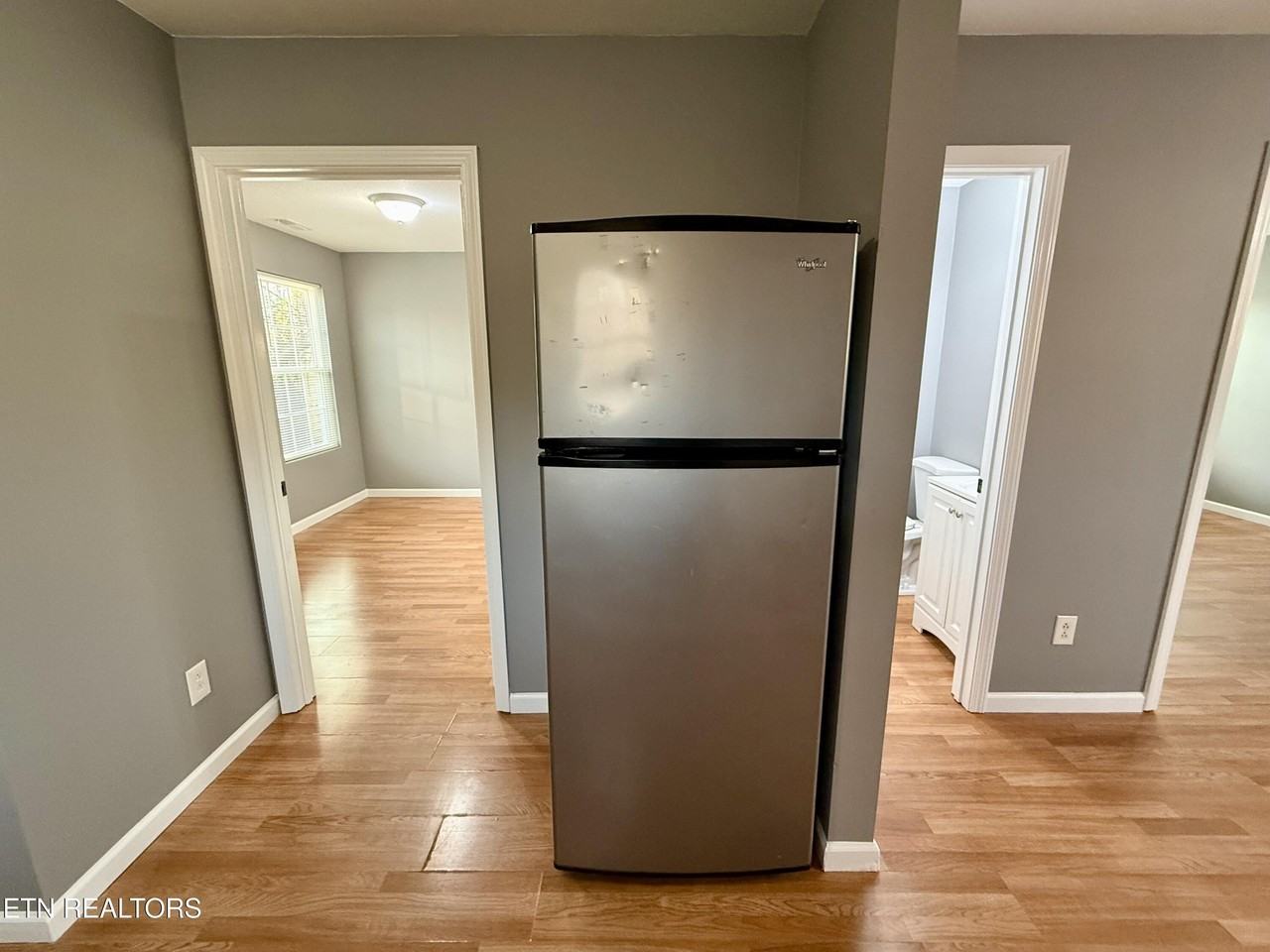 1005 Mckinney Ave Unit A - Photo 5 of 9