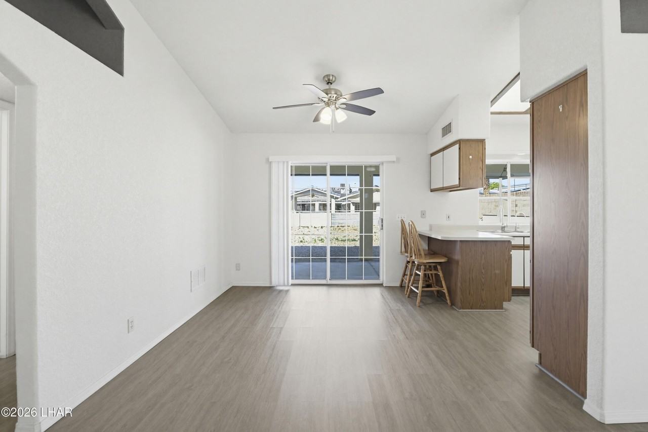 3099 Jamaica Blvd S - Photo 3 of 45