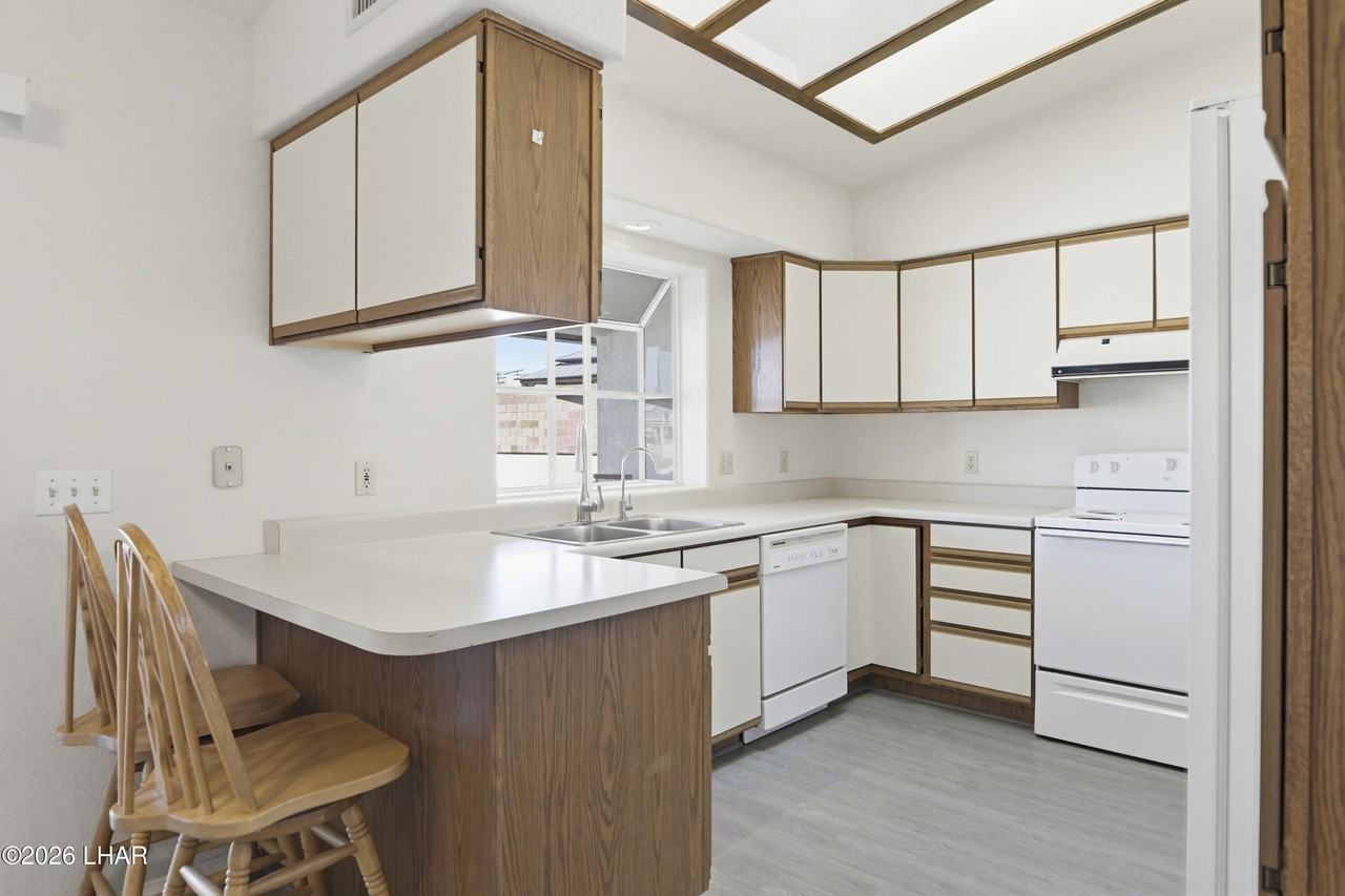 3099 Jamaica Blvd S - Photo 6 of 45