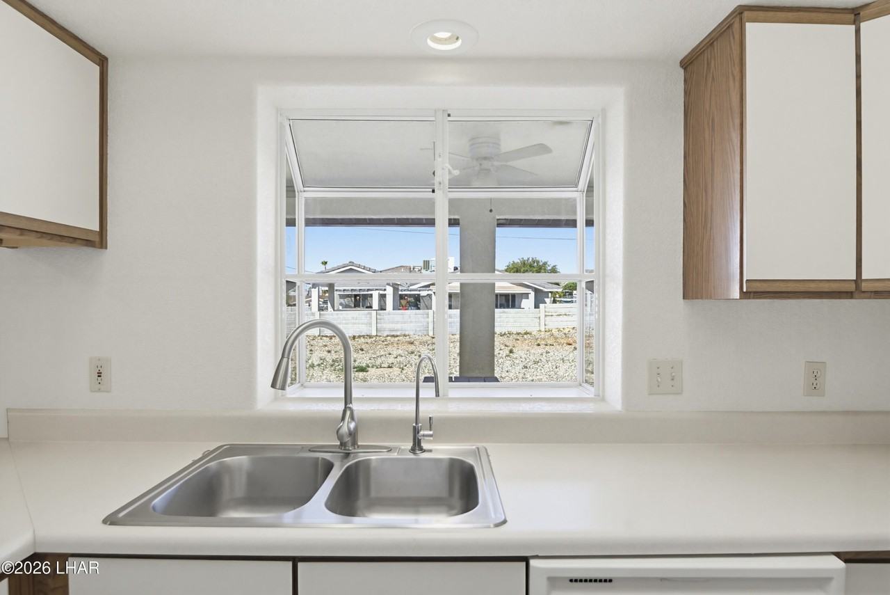 3099 Jamaica Blvd S - Photo 7 of 45