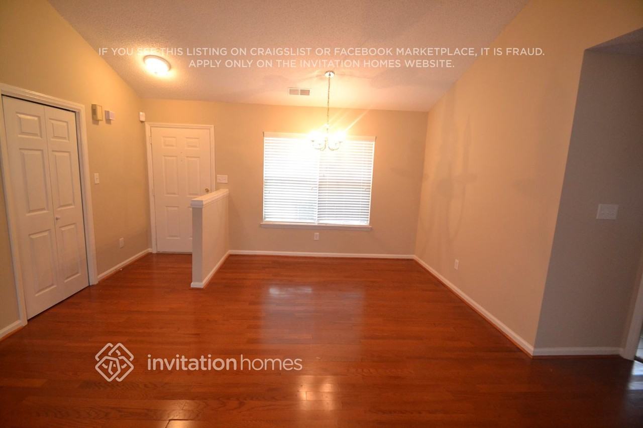 1217 Settlers Bridge Ct - Photo 3 of 9