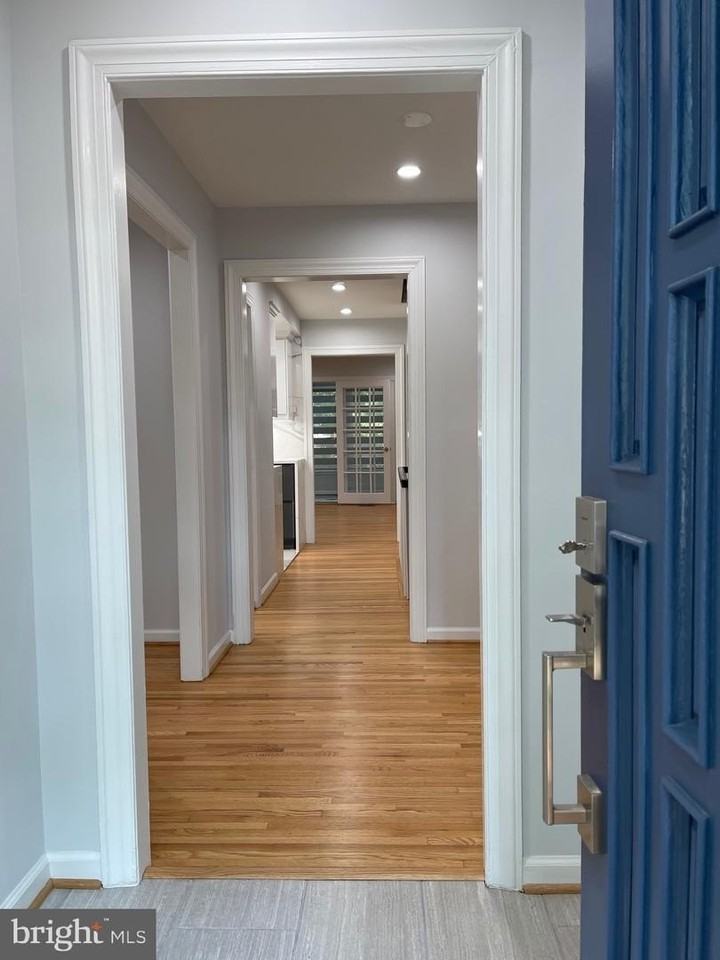 519 G St Sw - Photo 5 of 50