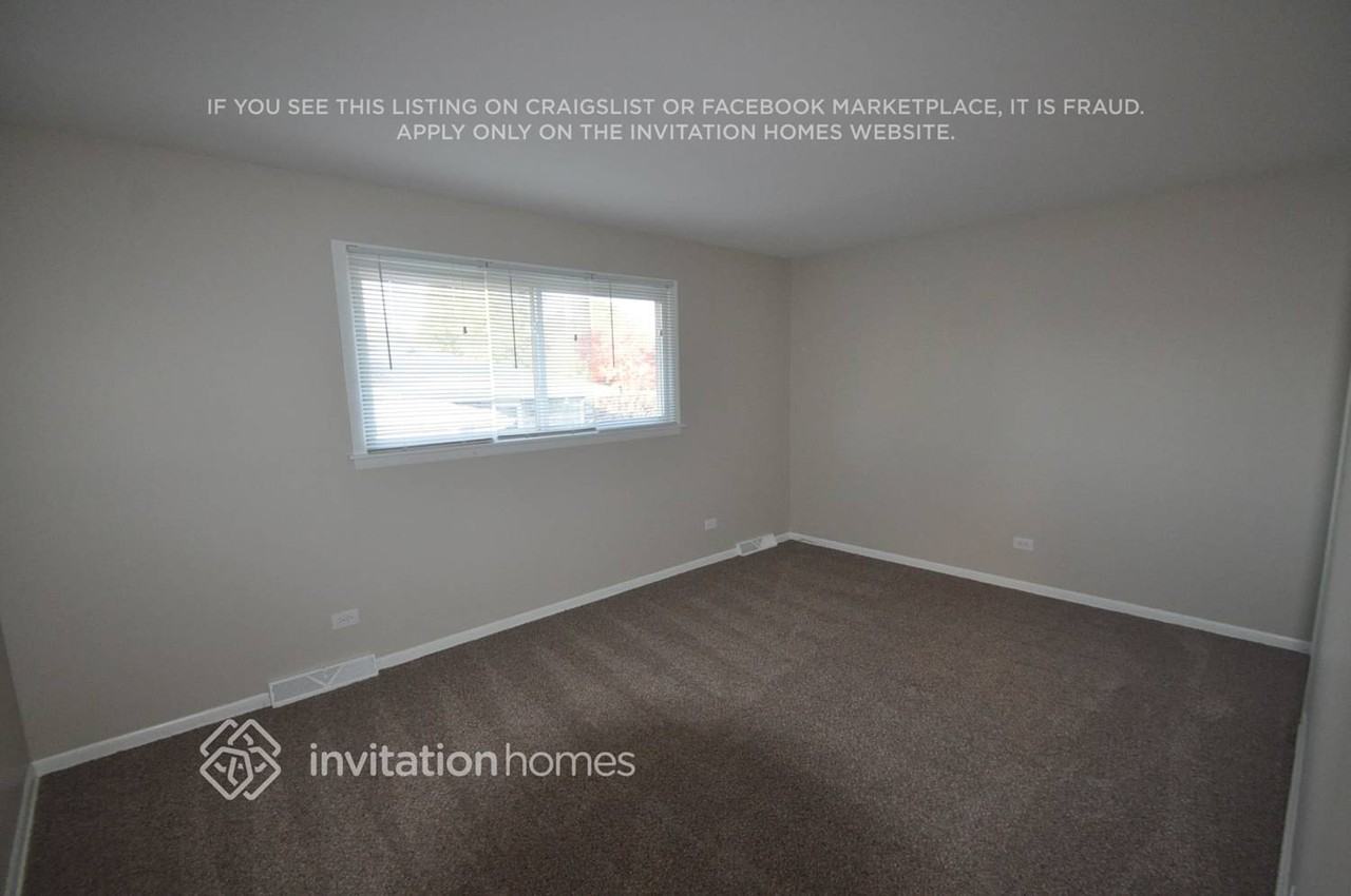 17342 Oriole Ave - Photo 3 of 7