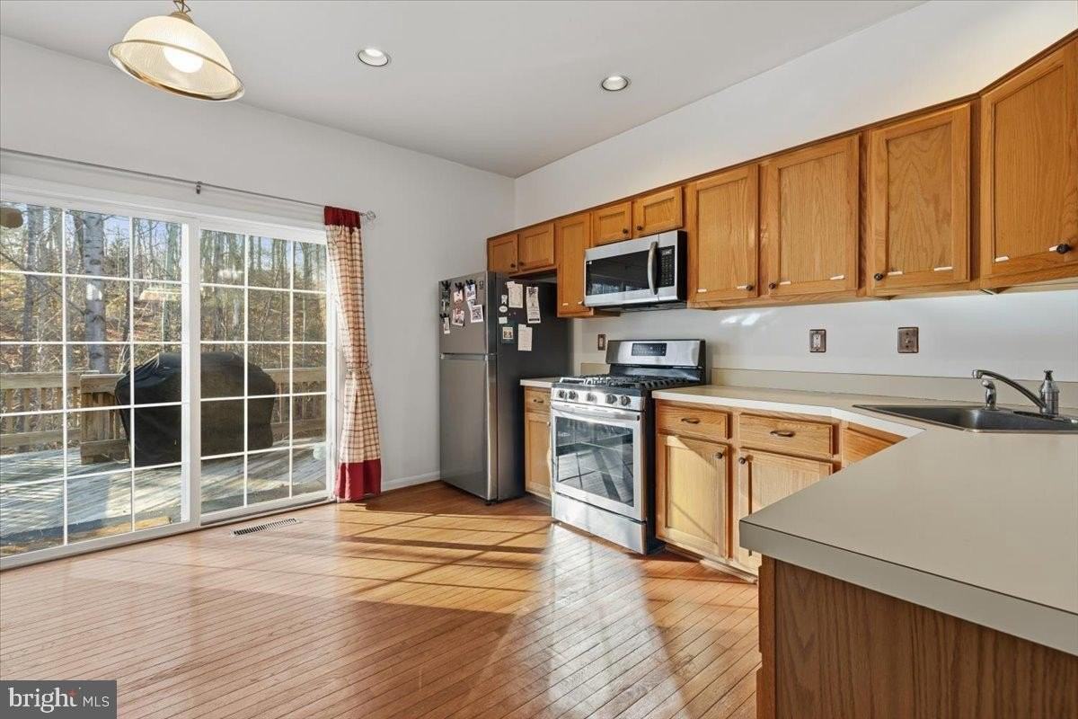 15516 Three Otters Pl - Photo 6 of 36