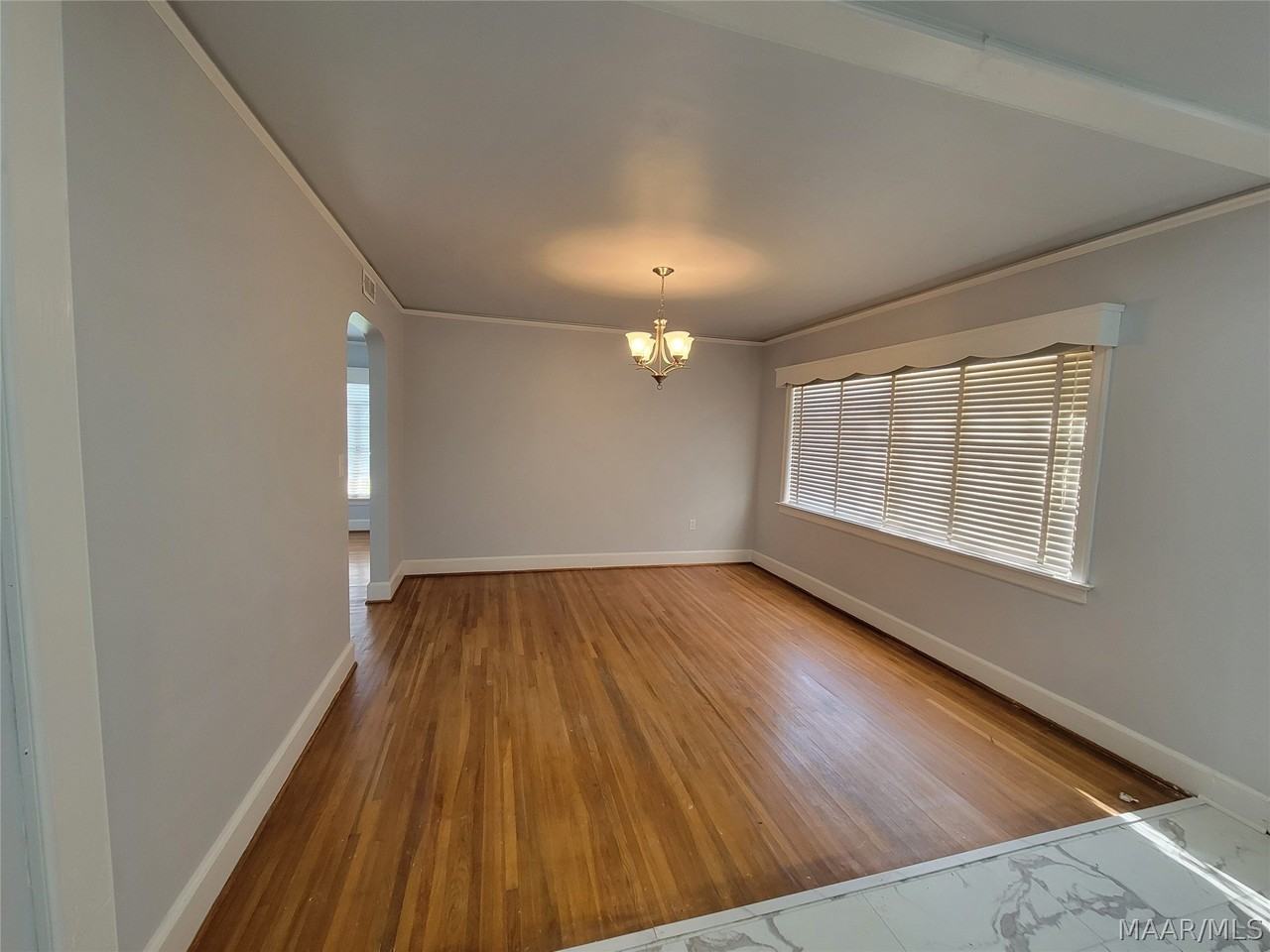 123 Brantwood Dr - Photo 2 of 18