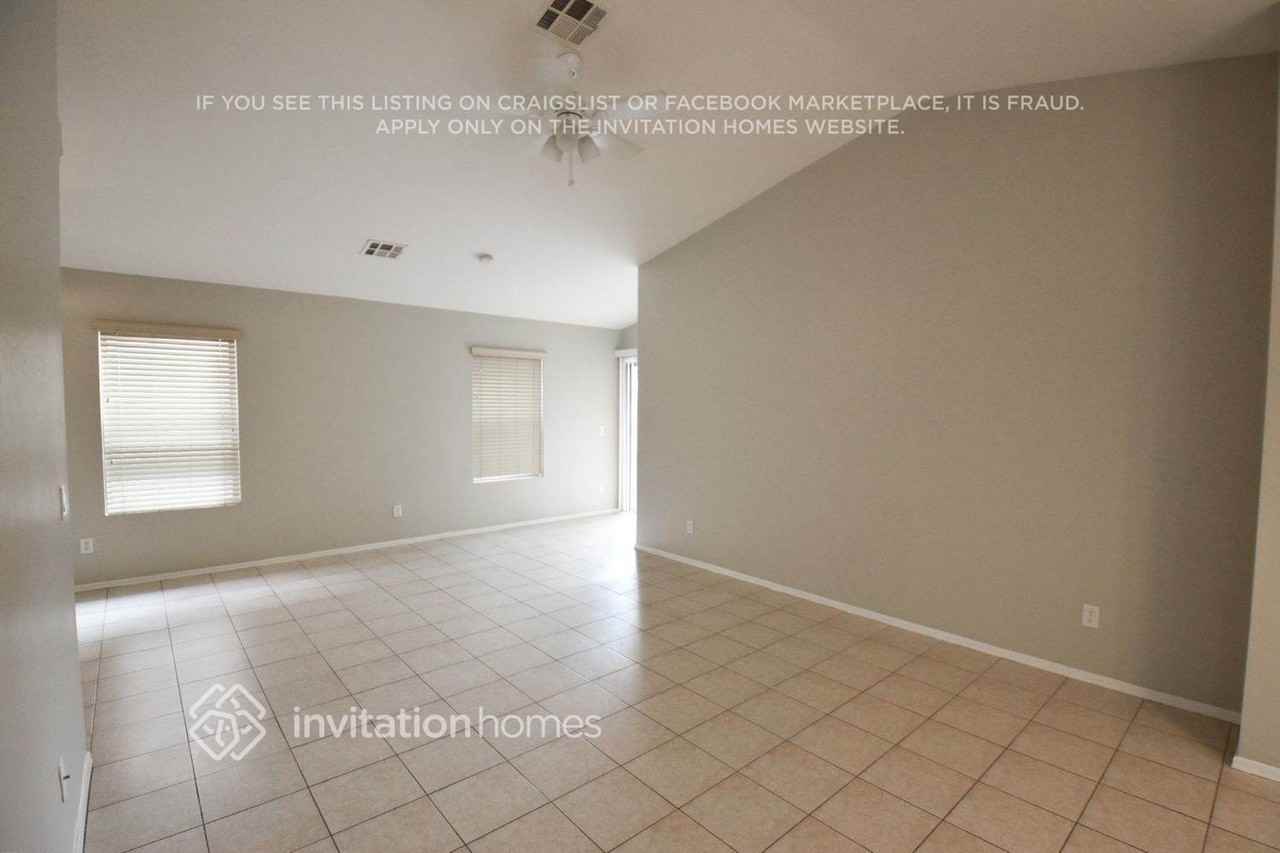 23949 W Antelope Trl - Photo 2 of 11