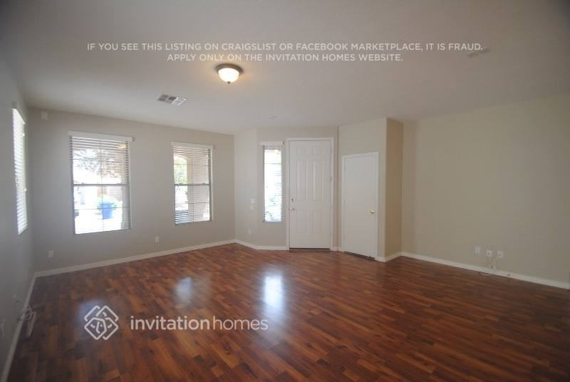 1314 S Tacoma - Photo 2 of 16