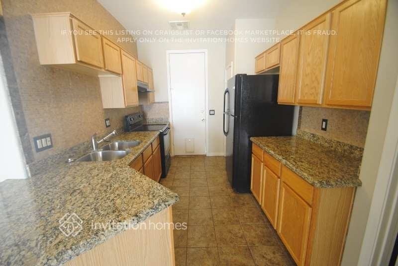 1314 S Tacoma - Photo 6 of 16