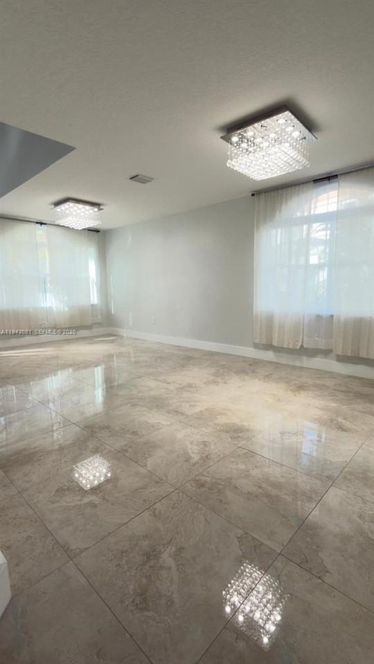 11783 Nw 1st St #0 - Photo 4 of 29