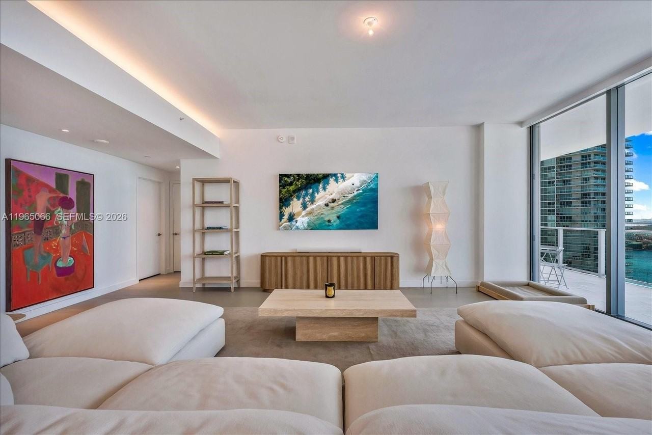 501 West Ave #3102 - Photo 4 of 50