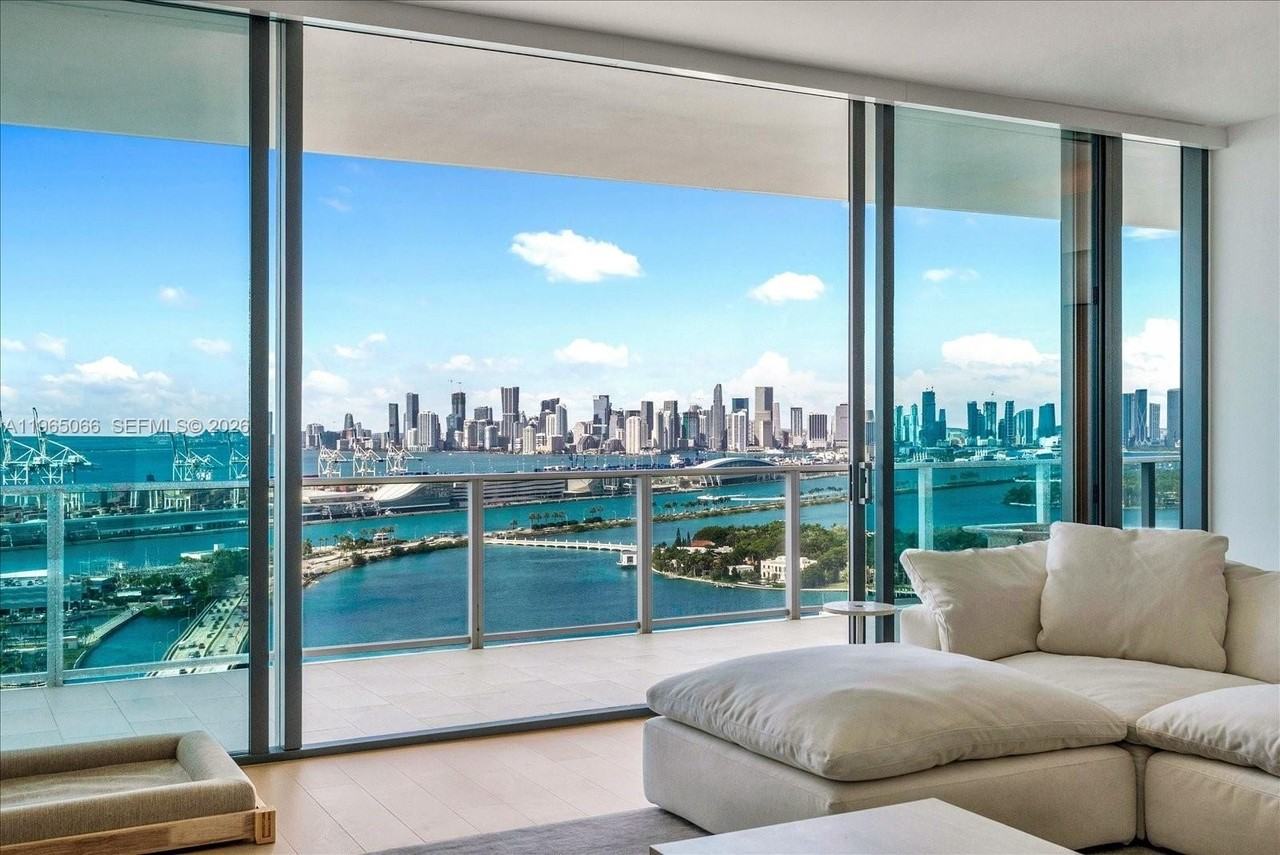 501 West Ave #3102 - Photo 6 of 50