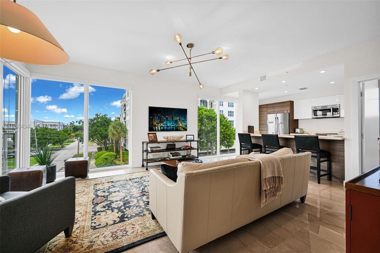 1900 Se 2nd St #301 - Photo 4 of 50