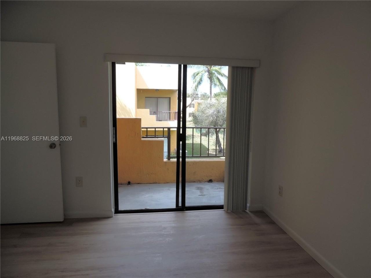 566 Nw 114th Ave #204 - Photo 7 of 24