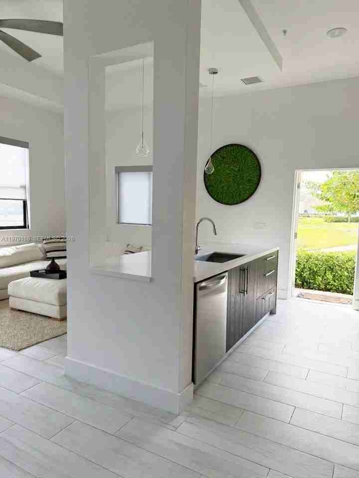 4384 Nw 8th Ct #4384 - Photo 7 of 41