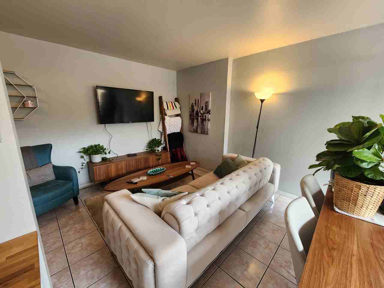 380 Frank Street - Photo 5 of 14
