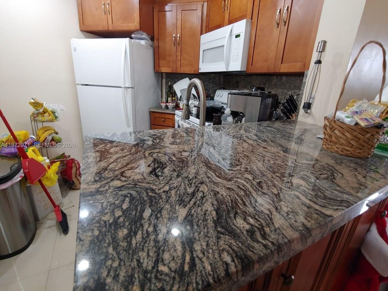 690 W Park Dr #2-204 - Photo 5 of 50