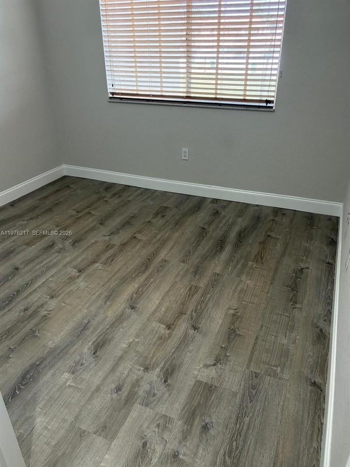 27918 Sw 140th Ave #27918 - Photo 7 of 34