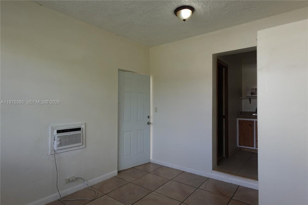 11262 Sw 74th St #0 - Photo 5 of 19