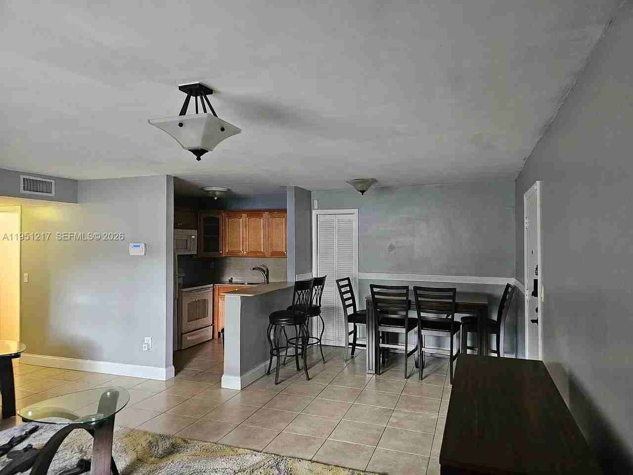 1100 Salzedo St - Photo 5 of 8