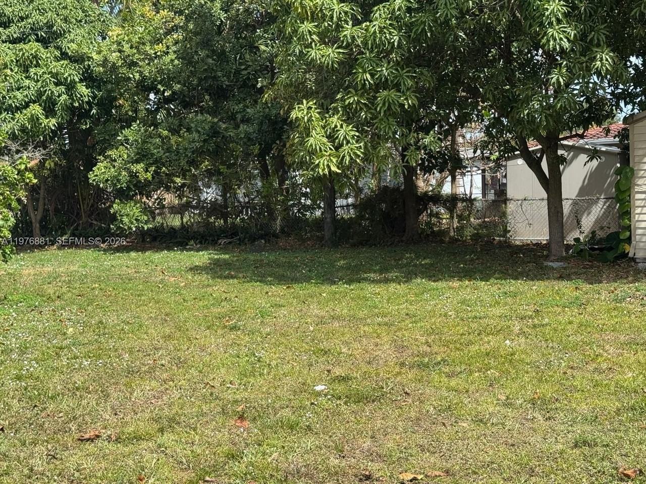 16981 Ne 8th Ct - Photo 3 of 17