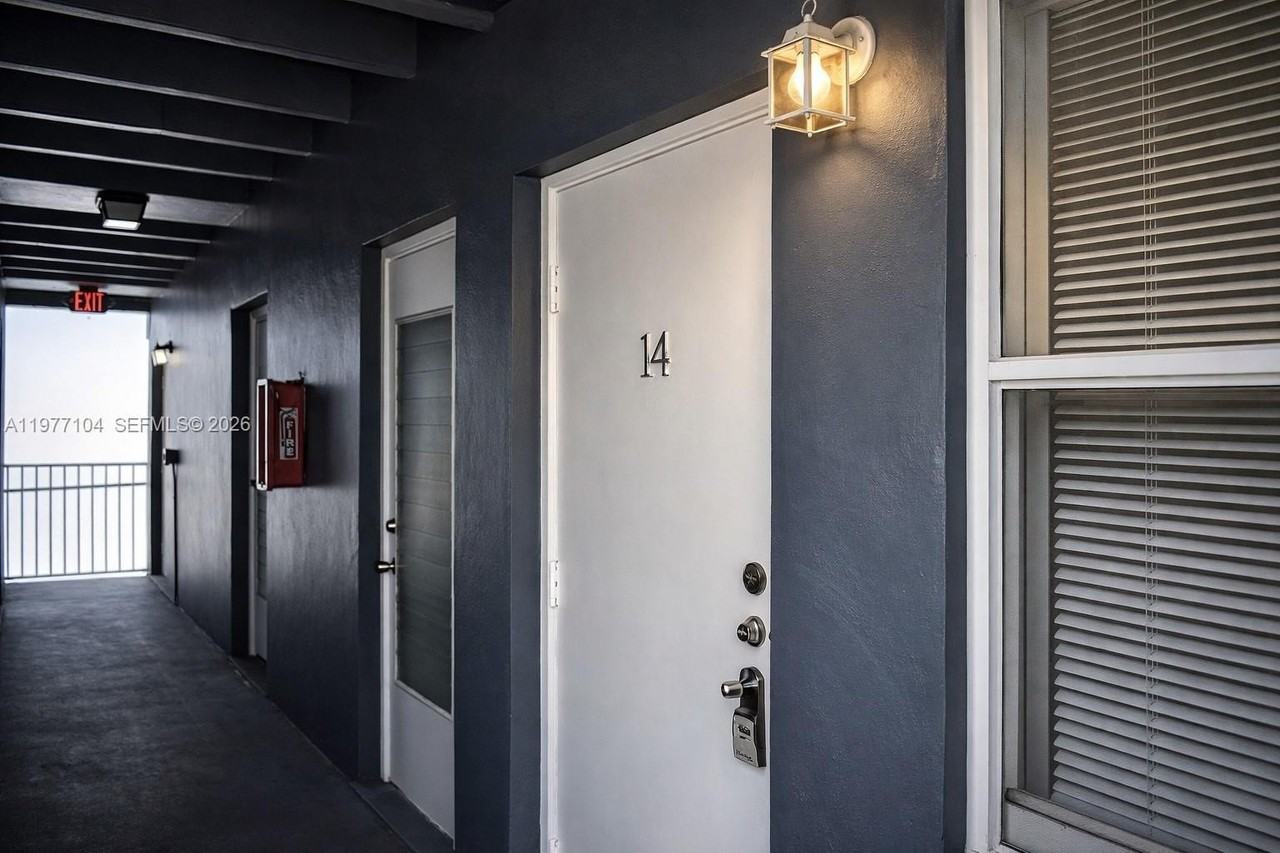 16851 Ne 21st Ave #14 - Photo 2 of 15