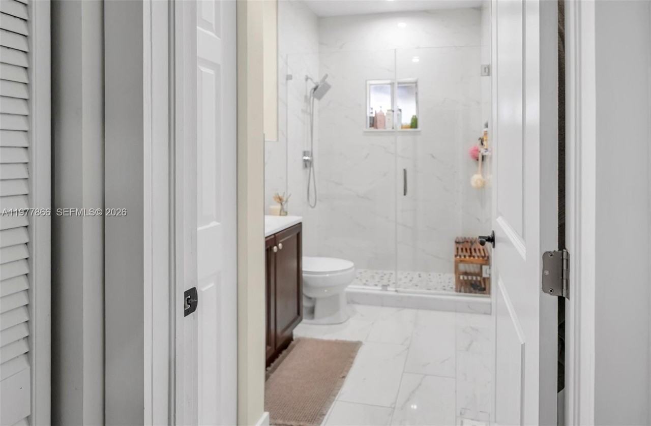 14486 Sw 158th Pl - Photo 6 of 17