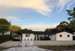 15915 Sw 103rd Pl - Photo 1 of 1