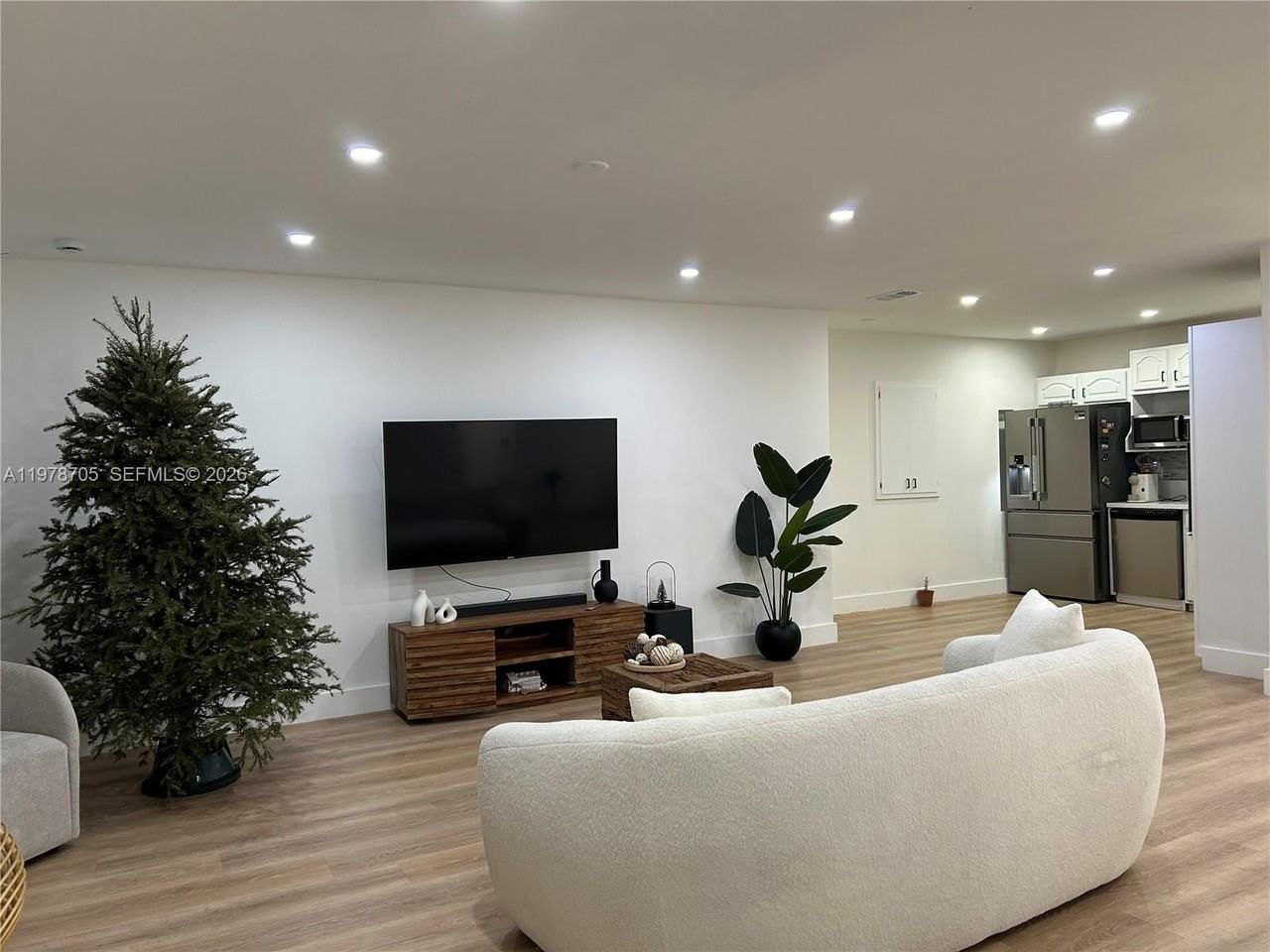 15915 Sw 103rd Pl - Photo 4 of 17