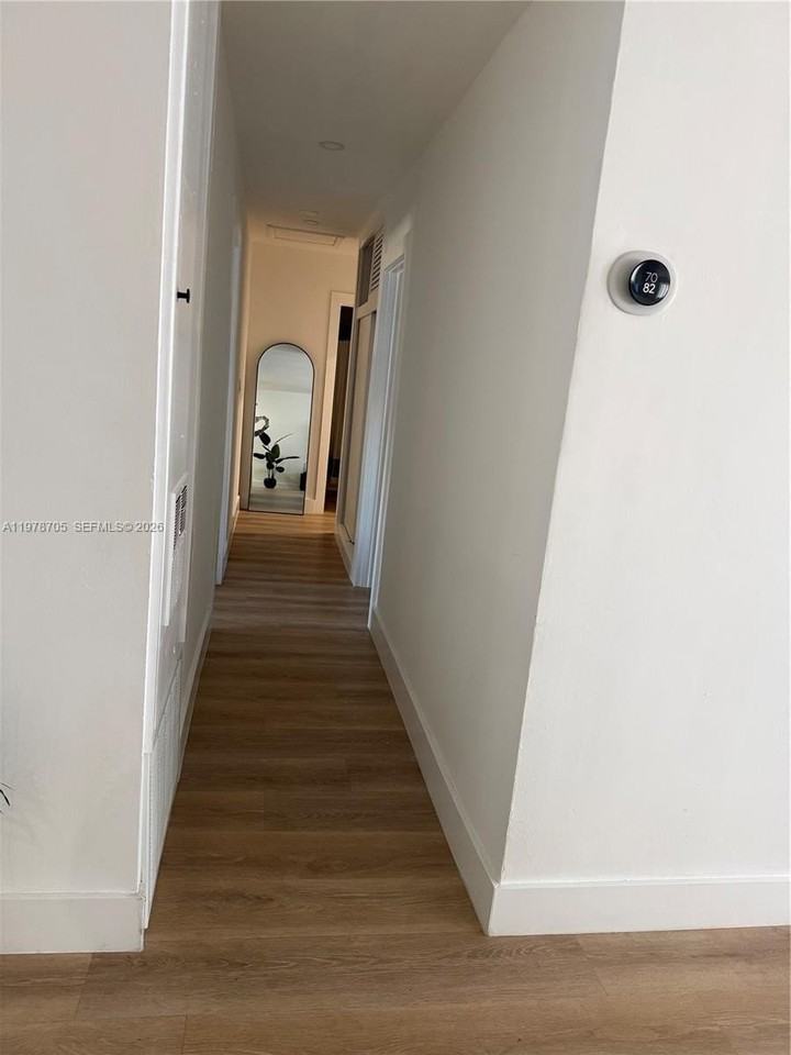 15915 Sw 103rd Pl - Photo 6 of 17