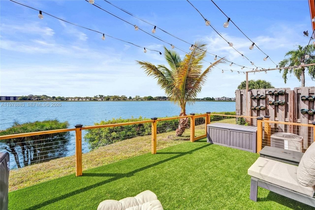 20822 San Simeon Way #103 - Photo 2 of 31