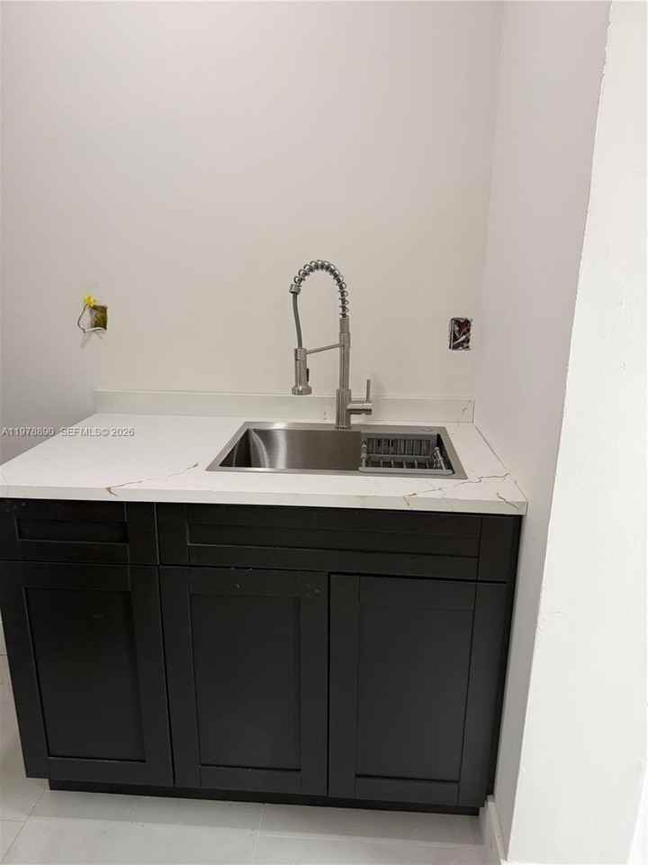 4032 Sw 153rd Ct #0 - Photo 4 of 8