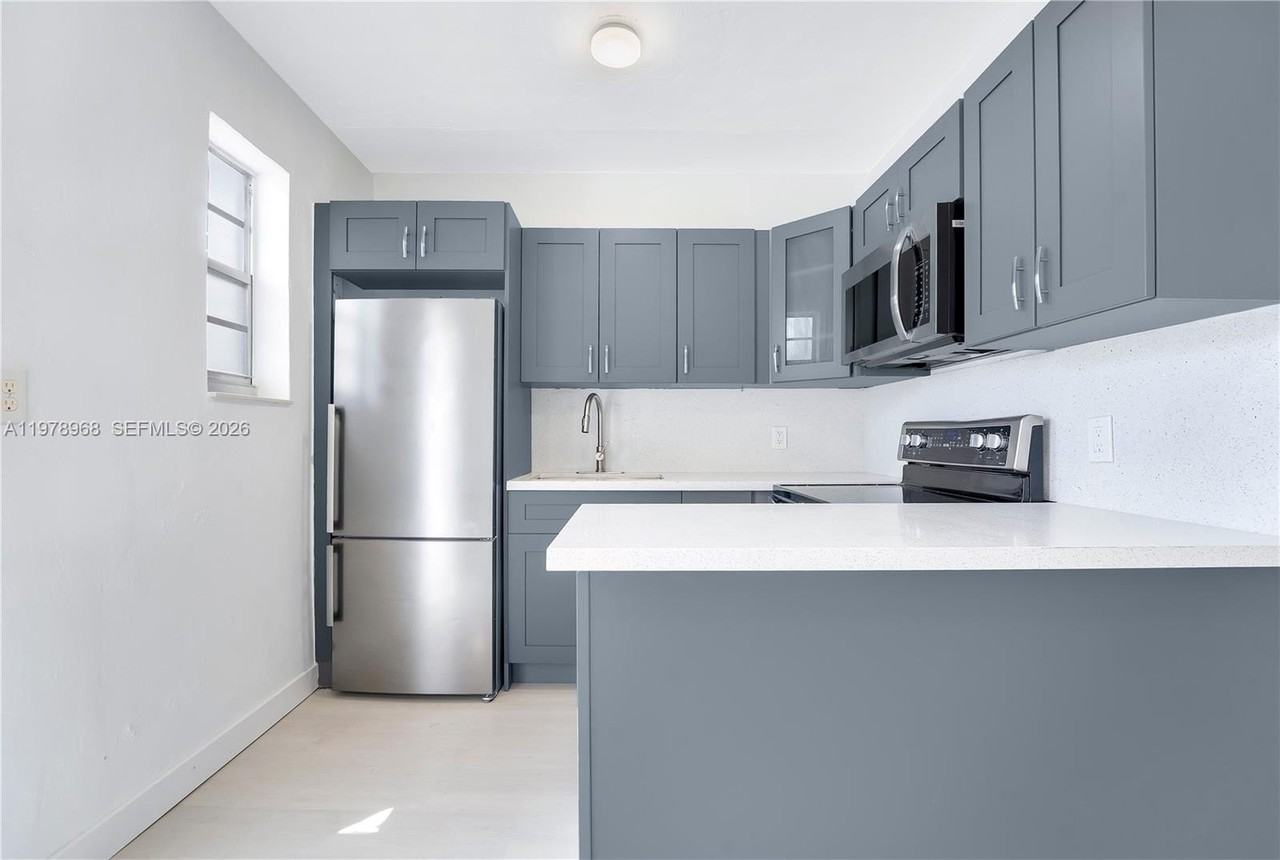 15991 Ne 18th Pl #3 - Photo 2 of 14