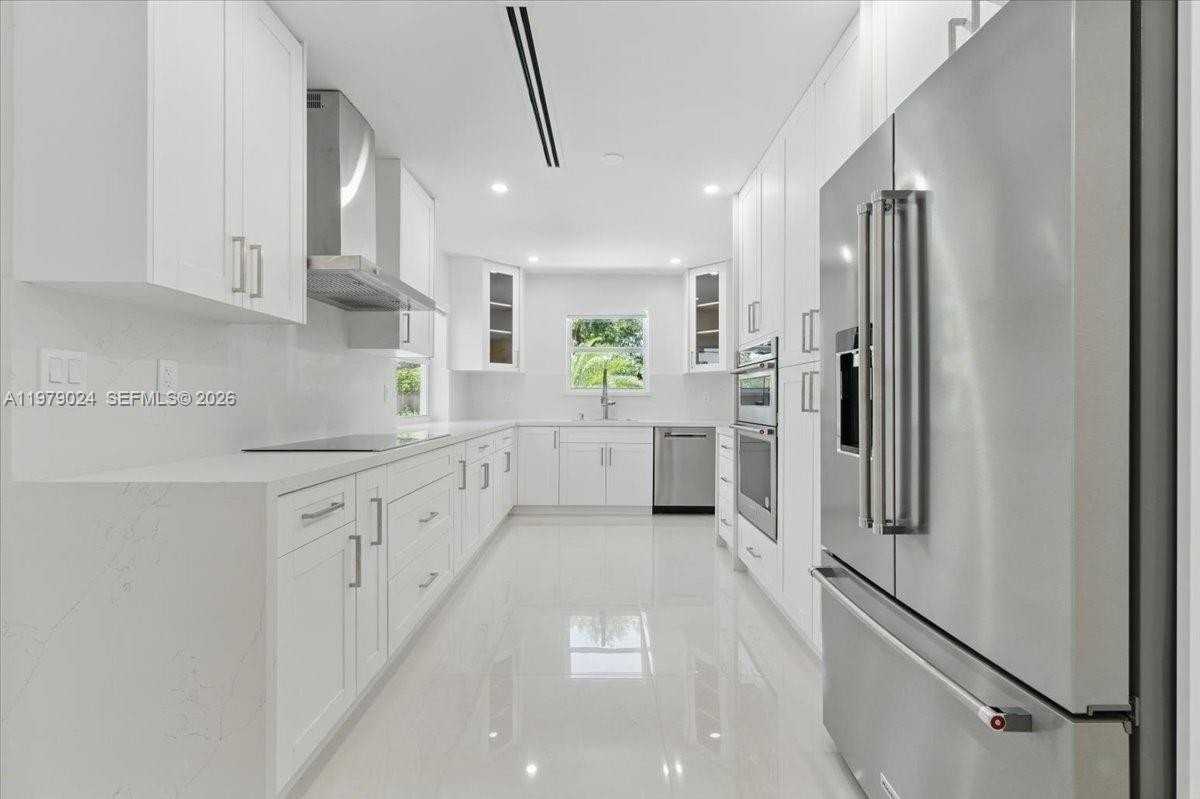 7860 Sw 158th Ter - Photo 5 of 23