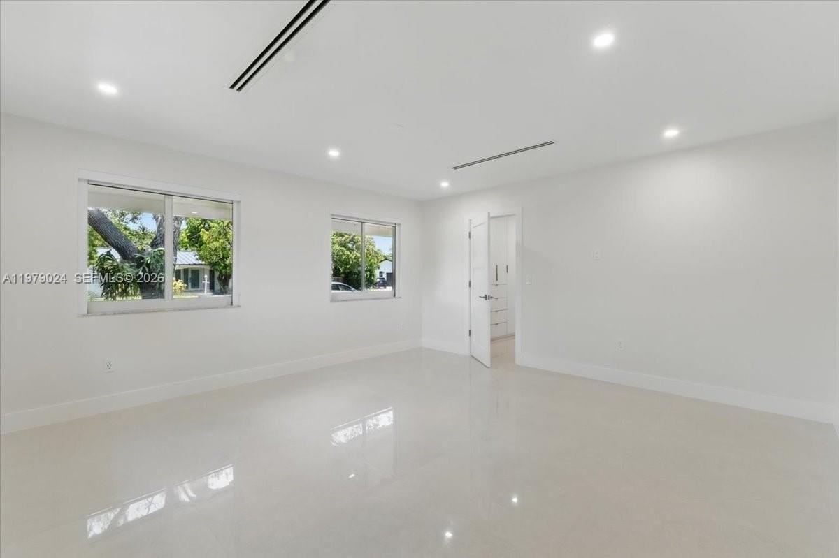 7860 Sw 158th Ter - Photo 7 of 23