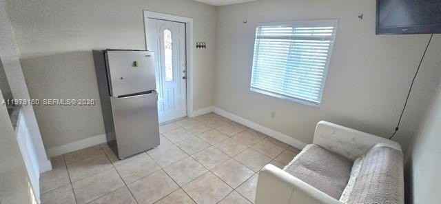 13902 Sw 111th Pl #B - Photo 6 of 11