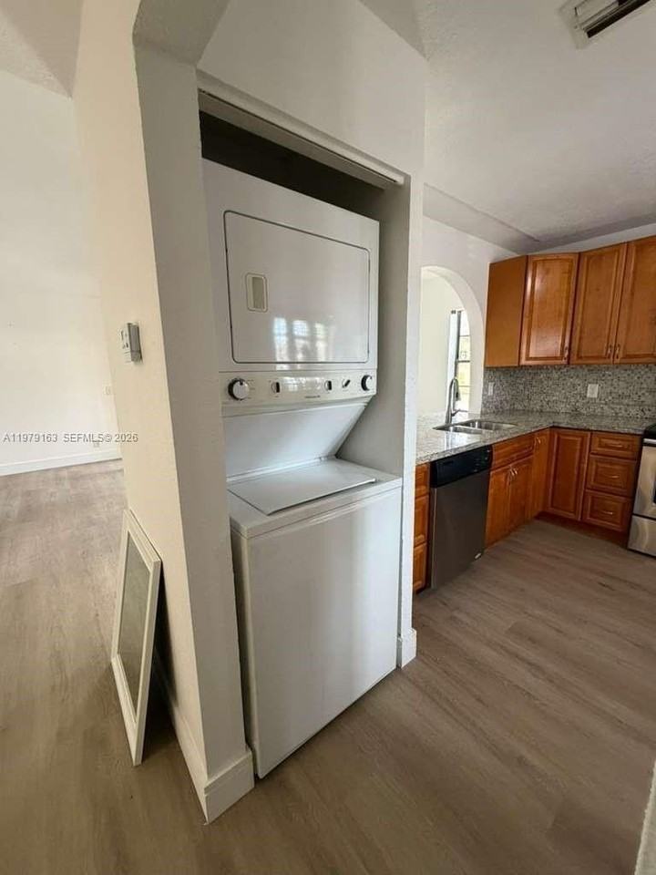 17298 Nw 60th Ct - Photo 6 of 13