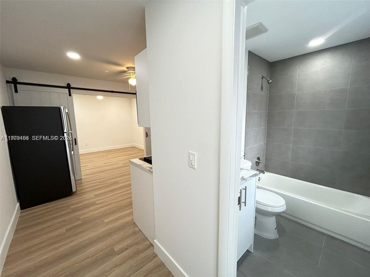 142 Nw 21st Ave #3 - Photo 5 of 21