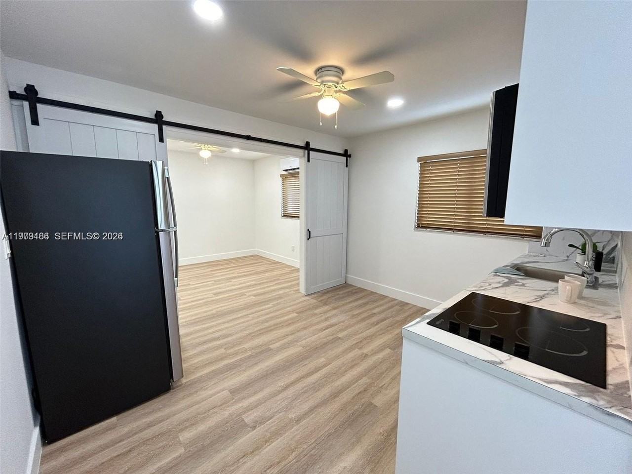 142 Nw 21st Ave #3 - Photo 6 of 21