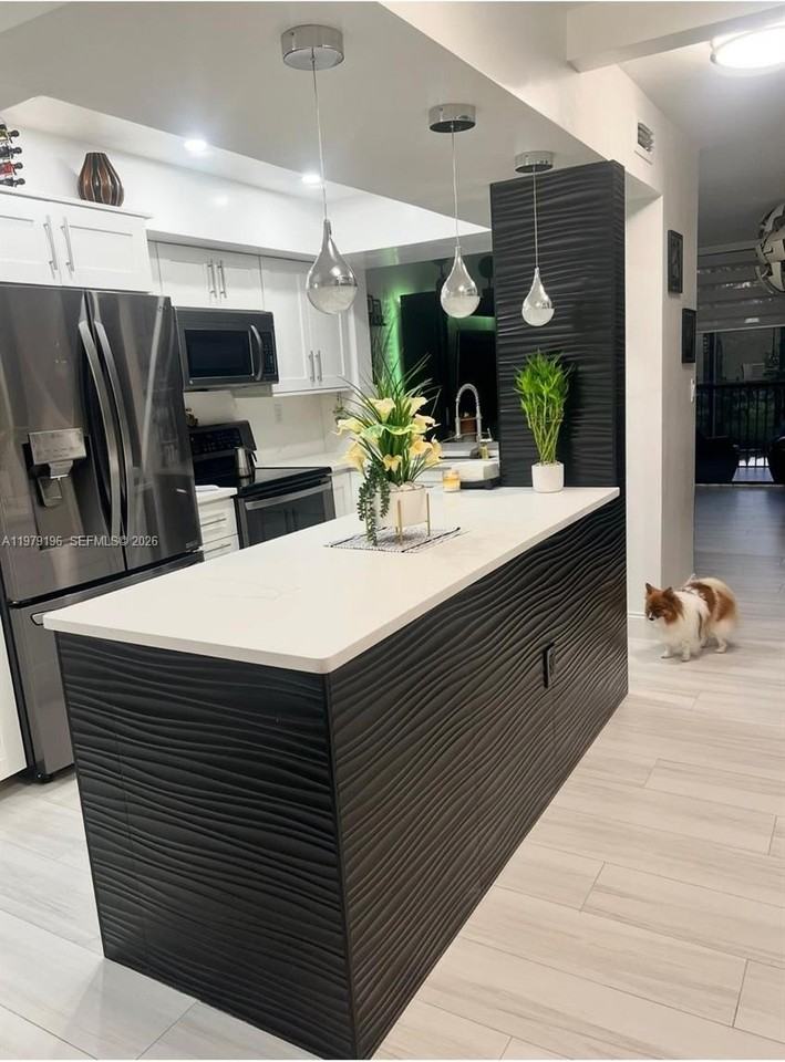 2821 Sw 87th Ave #812 - Photo 3 of 3